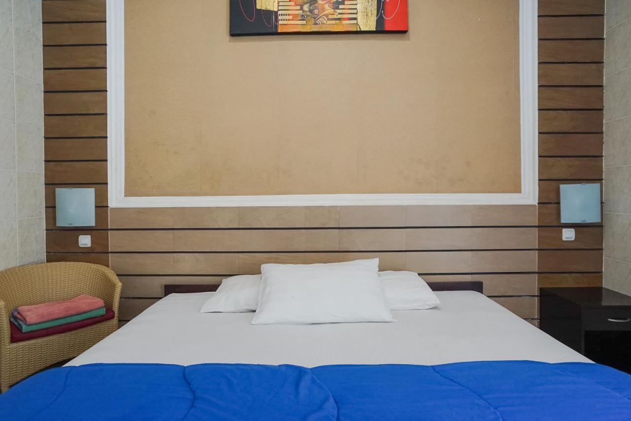 Denays Guesthouse Jimbaran Bagian luar foto